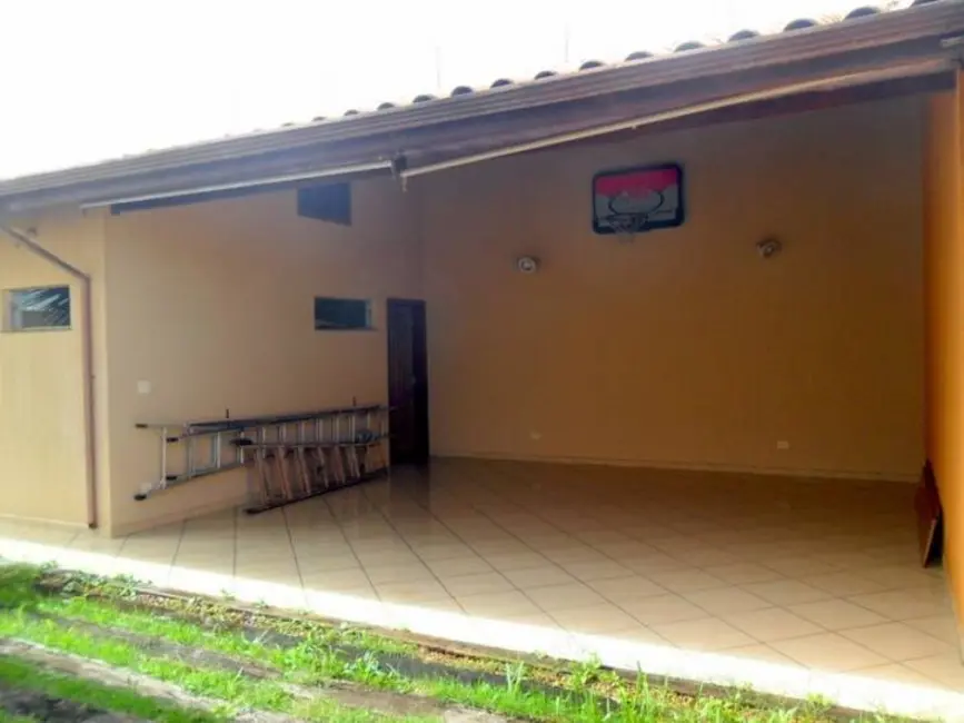 Sobrado com 4 quartos à venda, 360m2 em Peruibe - SP - imagem 5 Foto 5 de Sobrado com 4 quartos à venda, 360m2 em Peruibe - SP