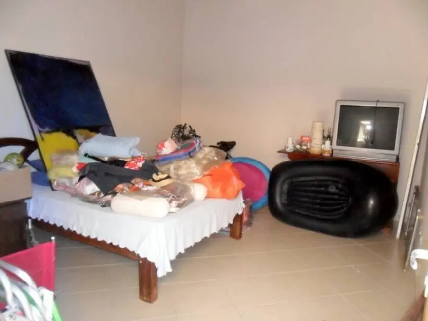 Sobrado com 4 quartos à venda, 360m2 em Peruibe - SP - imagem 4 Foto 4 de Sobrado com 4 quartos à venda, 360m2 em Peruibe - SP