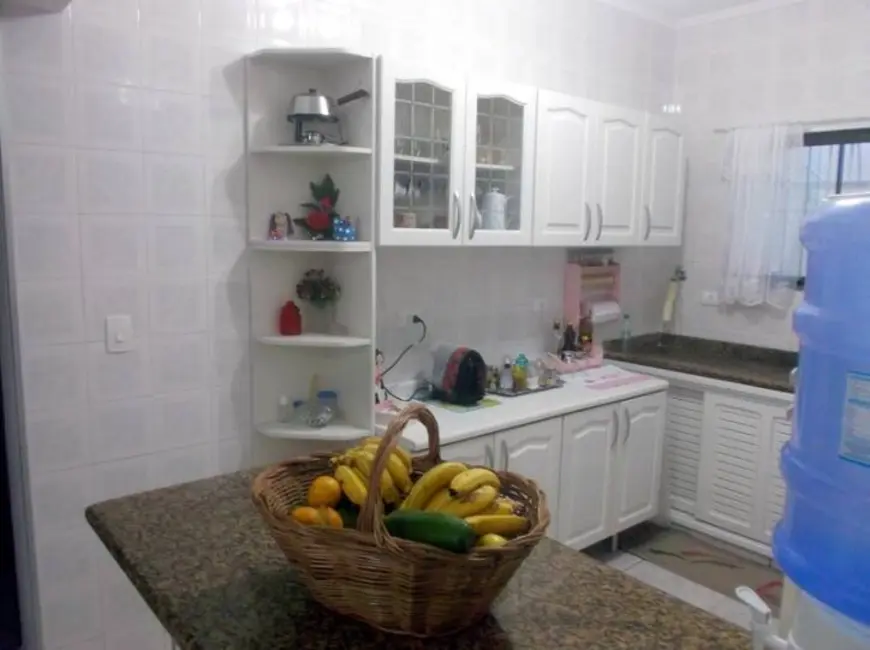 Casa com 4 quartos à venda, 350m2 em Peruibe - SP - imagem 5 Foto 5 de Casa com 4 quartos à venda, 350m2 em Peruibe - SP