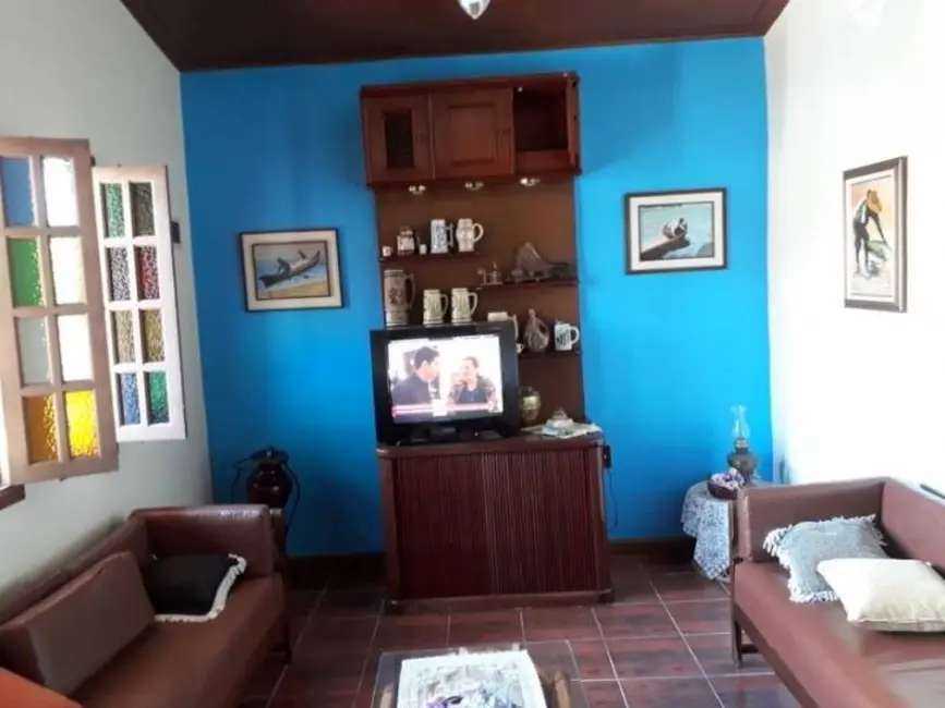 Casa com 4 quartos à venda, 825m2 em Peruibe - SP - imagem 3 Foto 3 de Casa com 4 quartos à venda, 825m2 em Peruibe - SP