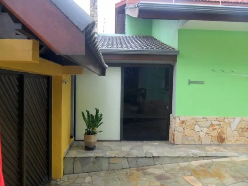 Casa com 6 quartos à venda, 337m2 em Peruibe - SP - imagem 7 Foto 7 de Casa com 6 quartos à venda, 337m2 em Peruibe - SP