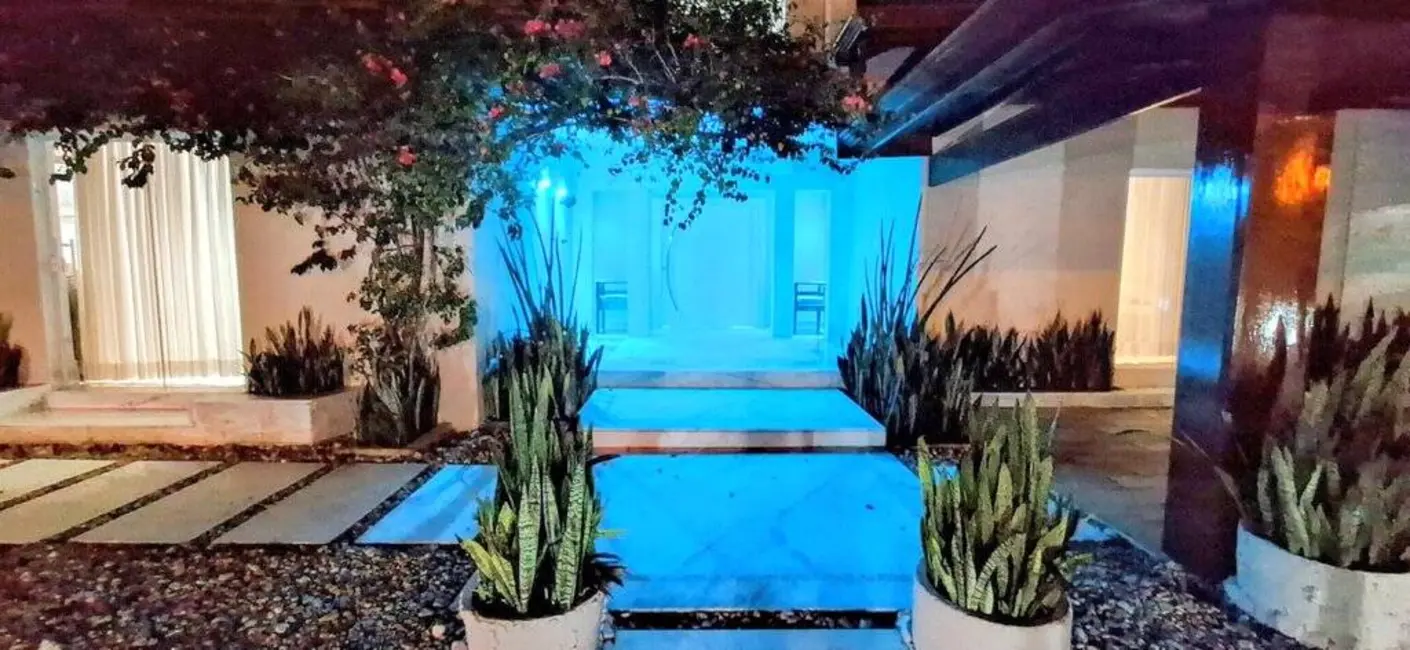 Casa com 5 quartos à venda, 640m2 em Peruibe - SP - imagem 6 Foto 6 de Casa com 5 quartos à venda, 640m2 em Peruibe - SP