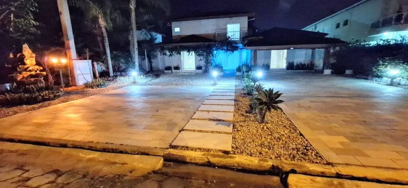 Casa com 5 quartos à venda, 640m2 em Peruibe - SP - imagem 5 Foto 5 de Casa com 5 quartos à venda, 640m2 em Peruibe - SP