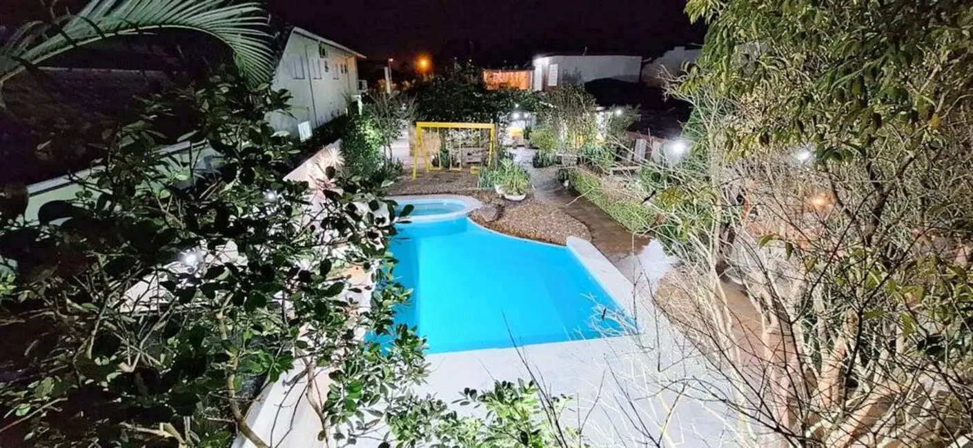 Casa com 5 quartos à venda, 640m2 em Peruibe - SP - imagem 7 Foto 7 de Casa com 5 quartos à venda, 640m2 em Peruibe - SP