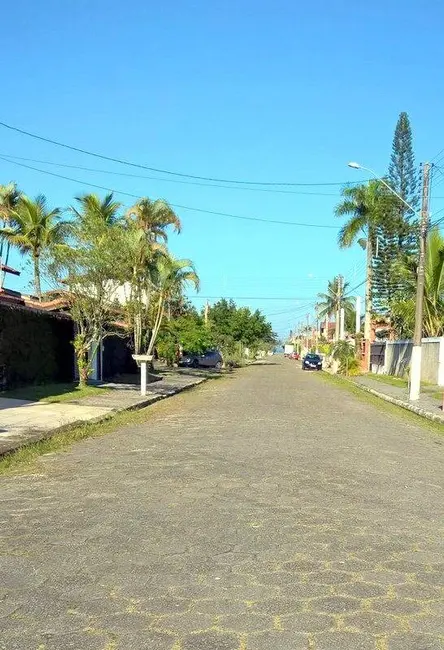 Casa com 3 quartos à venda, 530m2 em Peruibe - SP - imagem 7 Foto 7 de Casa com 3 quartos à venda, 530m2 em Peruibe - SP