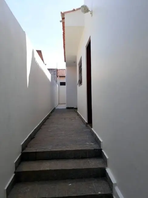 Casa com 3 quartos à venda, 360m2 em Peruibe - SP - imagem 3 Foto 3 de Casa com 3 quartos à venda, 360m2 em Peruibe - SP