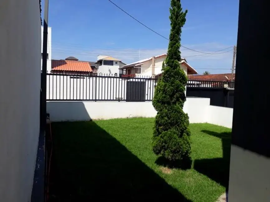 Casa com 3 quartos à venda, 360m2 em Peruibe - SP - imagem 8 Foto 8 de Casa com 3 quartos à venda, 360m2 em Peruibe - SP