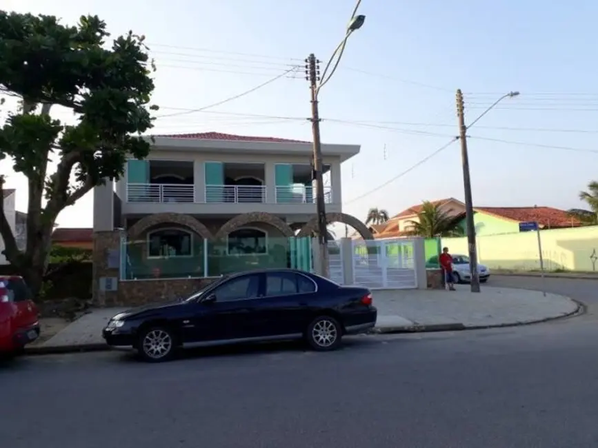 Casa com 5 quartos à venda, 600m2 em Peruibe - SP - imagem 3 Foto 3 de Casa com 5 quartos à venda, 600m2 em Peruibe - SP