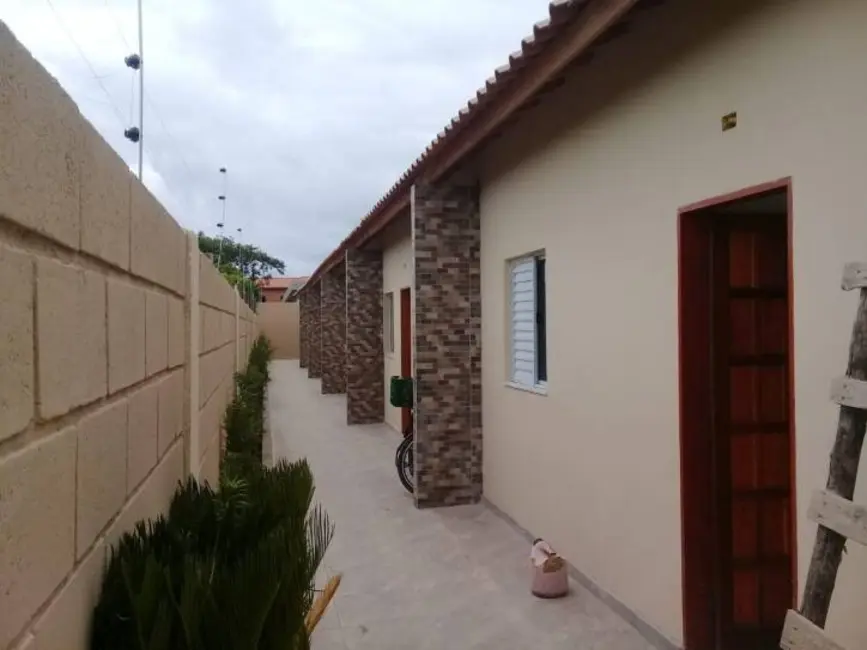 Foto 5 de Casa com 2 quartos à venda, 150m2 em Itanhaem - SP