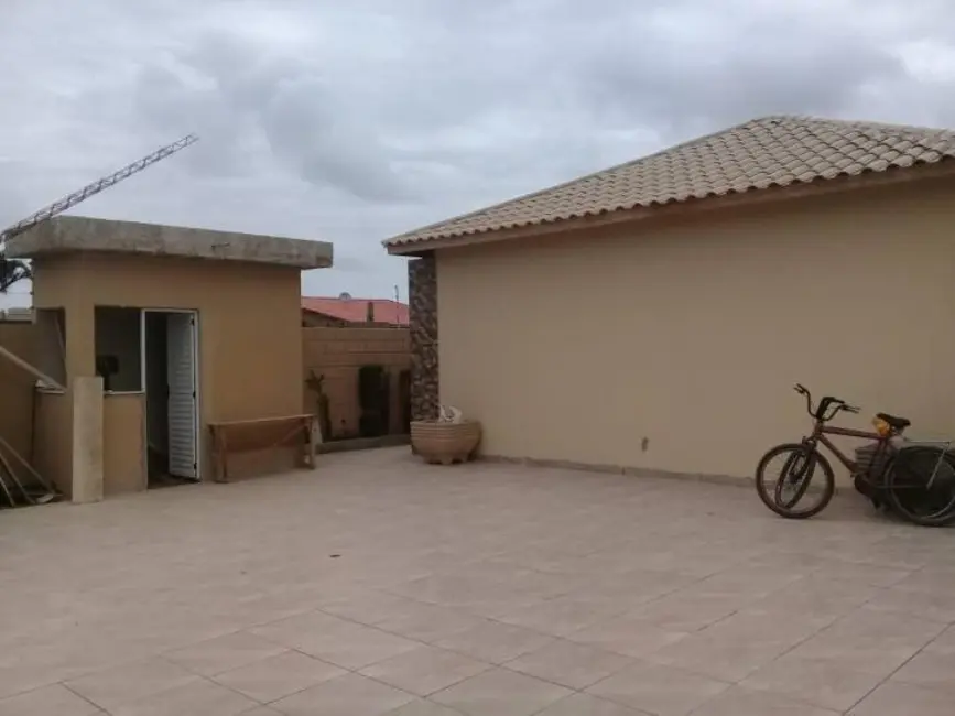 Foto 4 de Casa com 2 quartos à venda, 150m2 em Itanhaem - SP