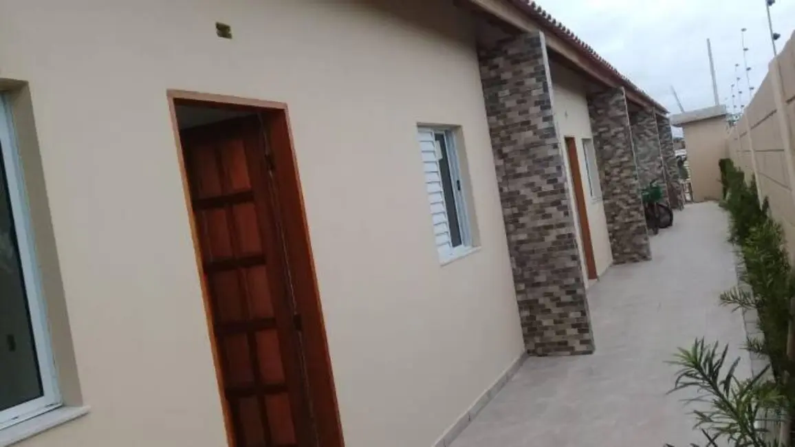 Foto 6 de Casa com 2 quartos à venda, 150m2 em Itanhaem - SP