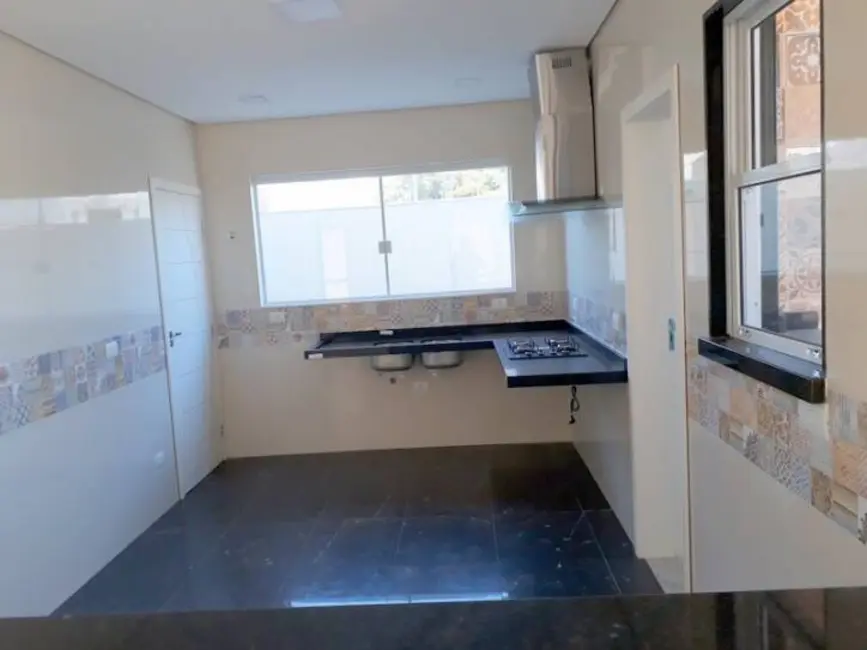 Casa com 4 quartos à venda, 300m2 em Peruibe - SP - imagem 5 Foto 5 de Casa com 4 quartos à venda, 300m2 em Peruibe - SP