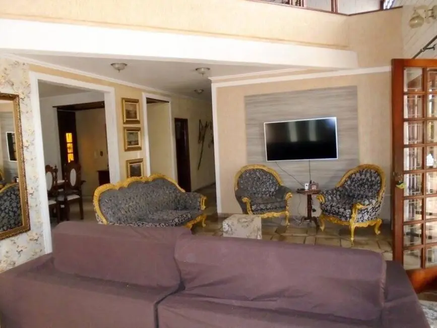 Casa com 4 quartos à venda, 398m2 em Peruibe - SP - imagem 6 Foto 6 de Casa com 4 quartos à venda, 398m2 em Peruibe - SP