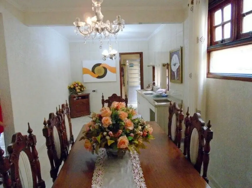 Casa com 4 quartos à venda, 398m2 em Peruibe - SP - imagem 8 Foto 8 de Casa com 4 quartos à venda, 398m2 em Peruibe - SP