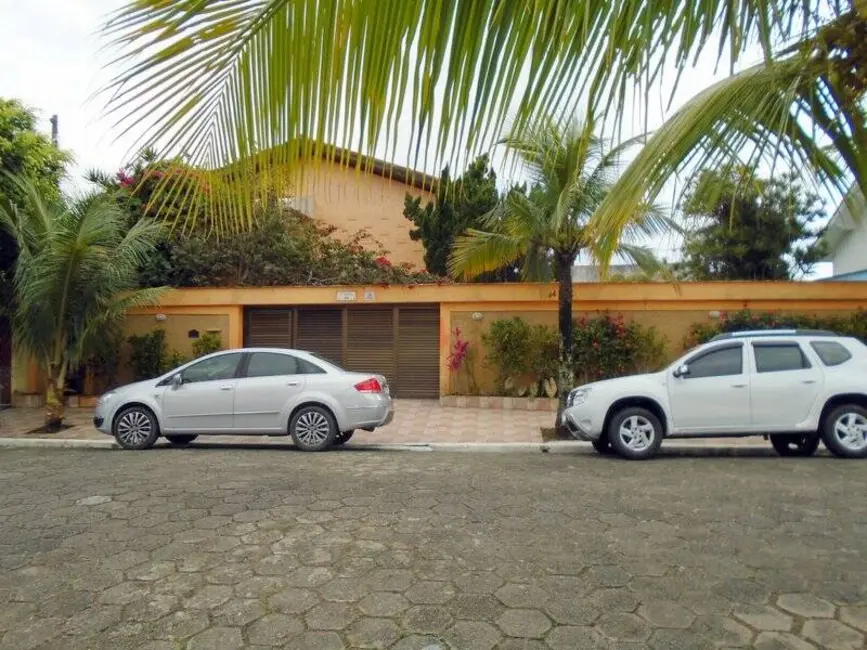 Foto 2 de Casa com 4 quartos à venda, 398m2 em Peruibe - SP