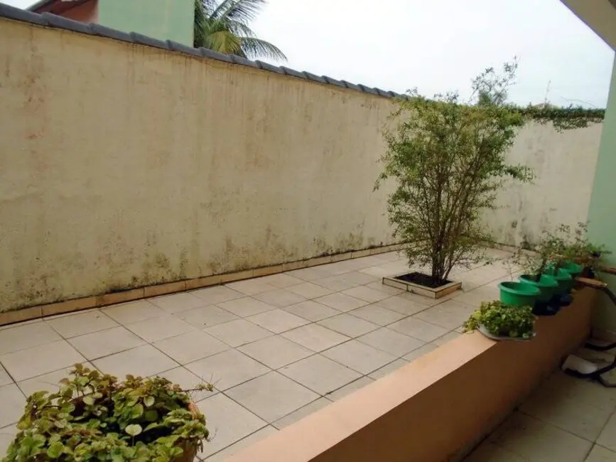 Casa com 3 quartos à venda, 246m2 em Peruibe - SP - imagem 5 Foto 5 de Casa com 3 quartos à venda, 246m2 em Peruibe - SP