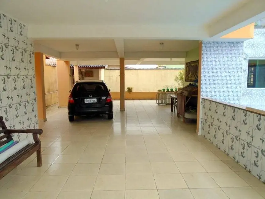 Casa com 3 quartos à venda, 246m2 em Peruibe - SP - imagem 6 Foto 6 de Casa com 3 quartos à venda, 246m2 em Peruibe - SP