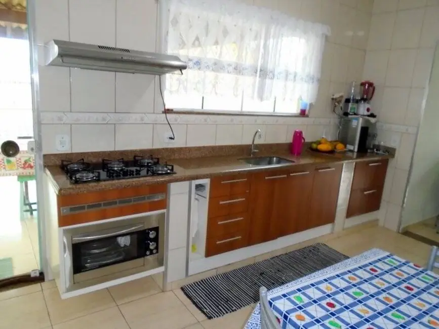 Casa com 3 quartos à venda, 246m2 em Peruibe - SP - imagem 9 Foto 9 de Casa com 3 quartos à venda, 246m2 em Peruibe - SP