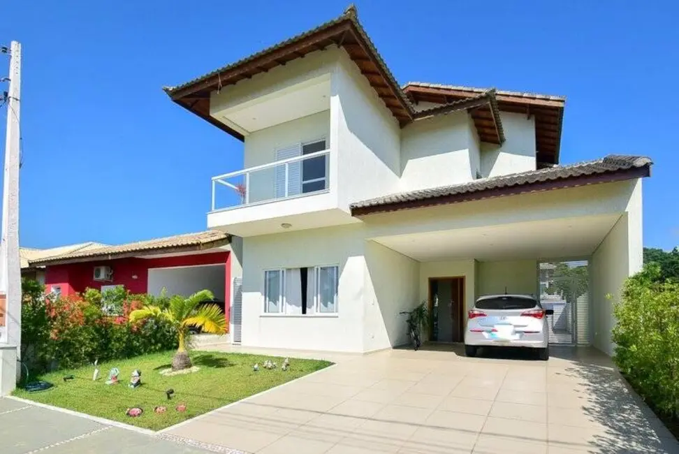 Foto 1 de Casa com 3 quartos à venda, 280m2 em Peruibe - SP