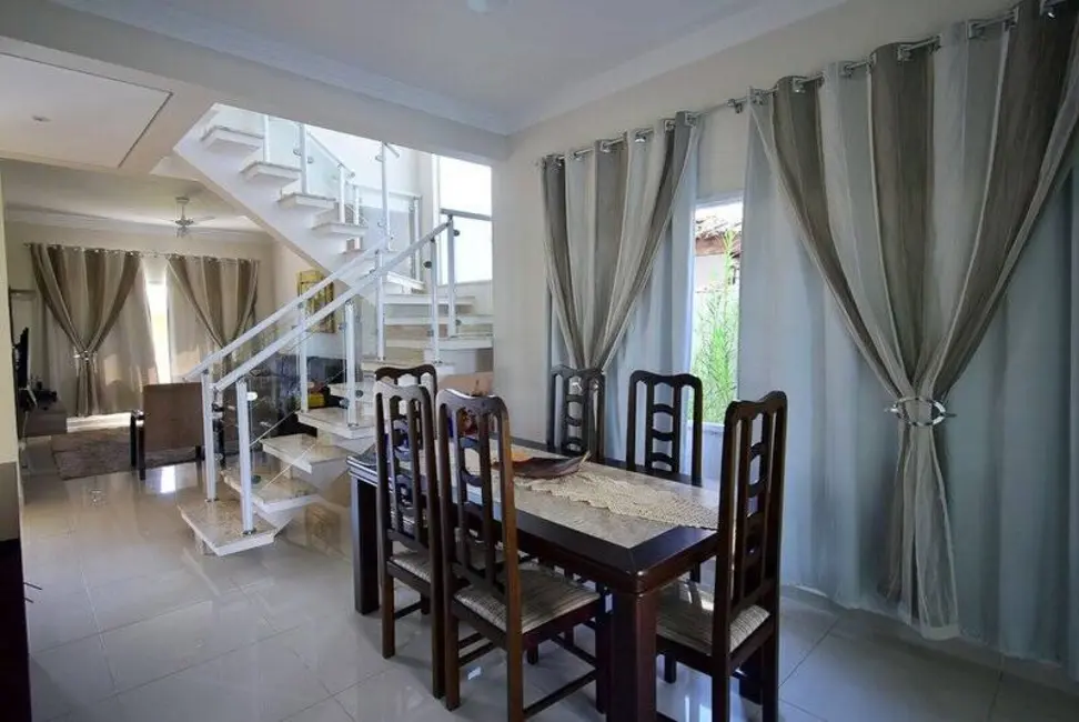 Foto 4 de Casa com 3 quartos à venda, 280m2 em Peruibe - SP