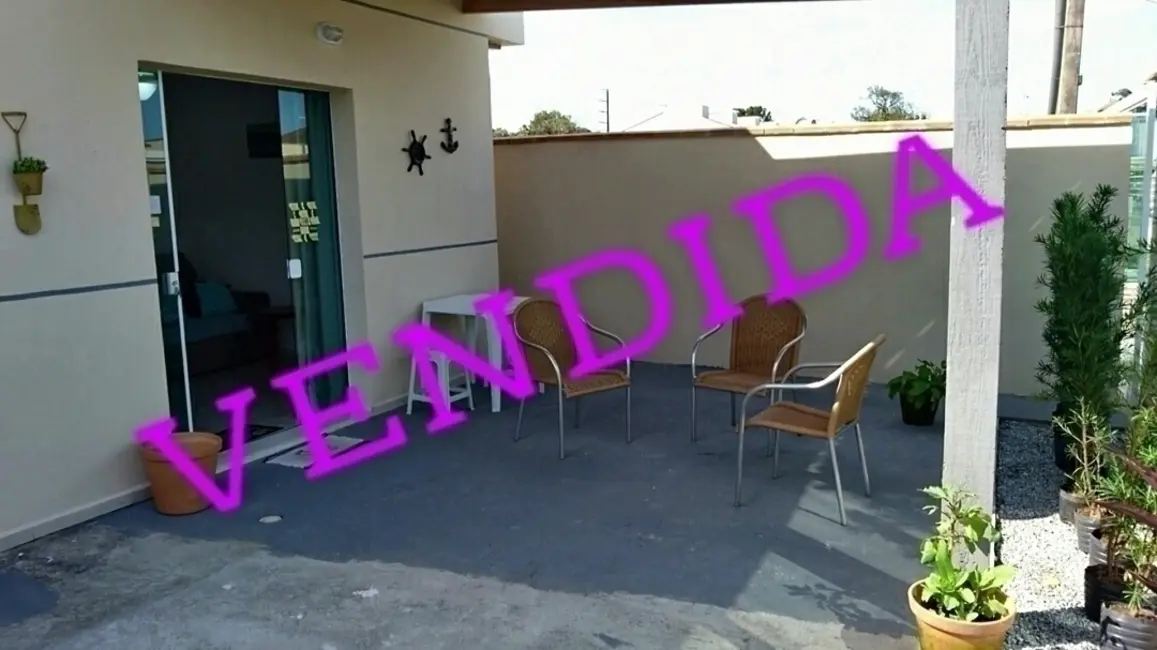 Foto 1 de Casa com 2 quartos à venda, 121m2 em Pontal Do Parana - PR