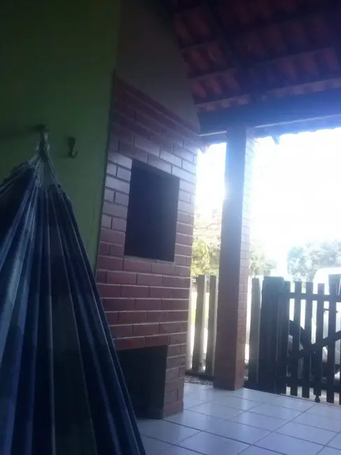 Foto 2 de Casa com 3 quartos à venda, 120m2 em Ipanema, Pontal Do Parana - PR