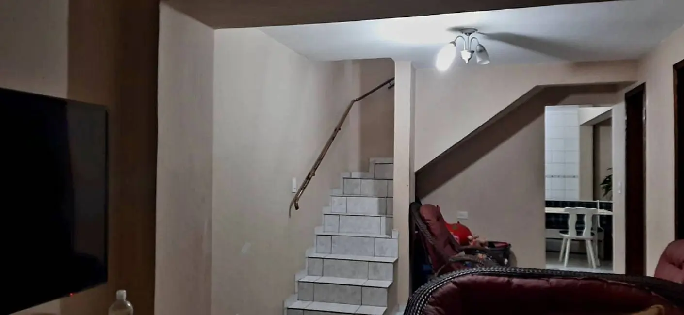 Casa com 4 quartos à venda, 300m2 em Sítio Cercado, Curitiba - PR - imagem 3 Foto 3 de Casa com 4 quartos à venda, 300m2 em Sítio Cercado, Curitiba - PR