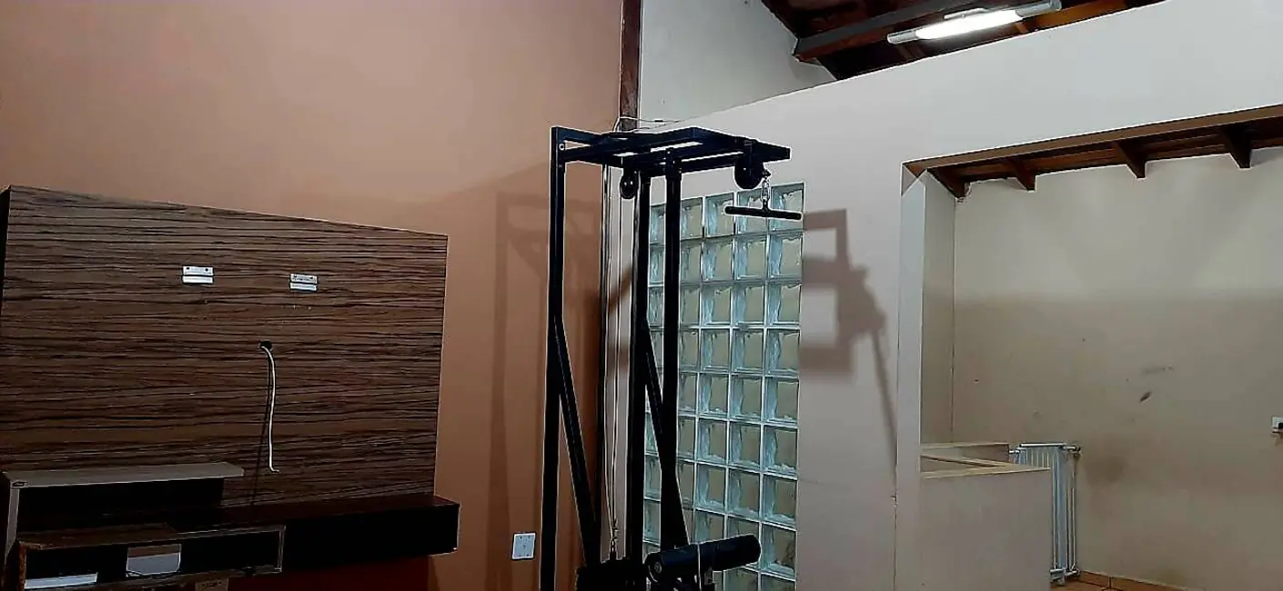 Casa com 4 quartos à venda, 300m2 em Sítio Cercado, Curitiba - PR - imagem 2 Foto 2 de Casa com 4 quartos à venda, 300m2 em Sítio Cercado, Curitiba - PR