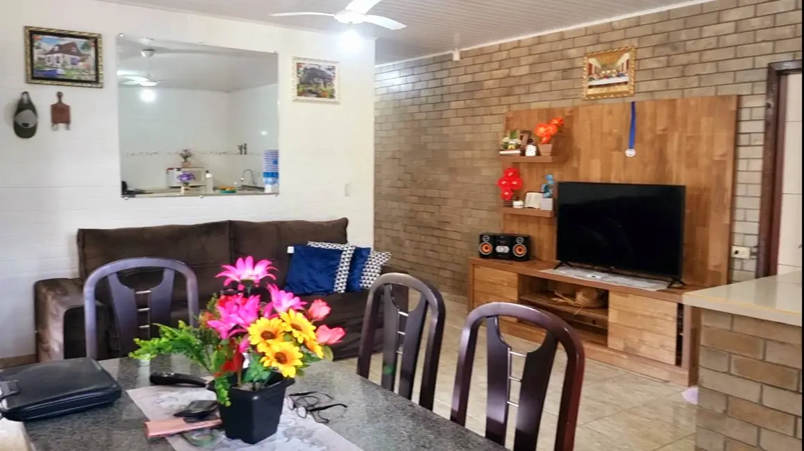 Foto 2 de Casa com 2 quartos à venda, 300m2 em Pontal Do Parana - PR