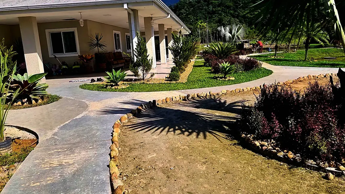 Chácara com 6 quartos à venda, 160000m2 em Paranagua - PR - imagem 3 Foto 3 de Chácara com 6 quartos à venda, 160000m2 em Paranagua - PR