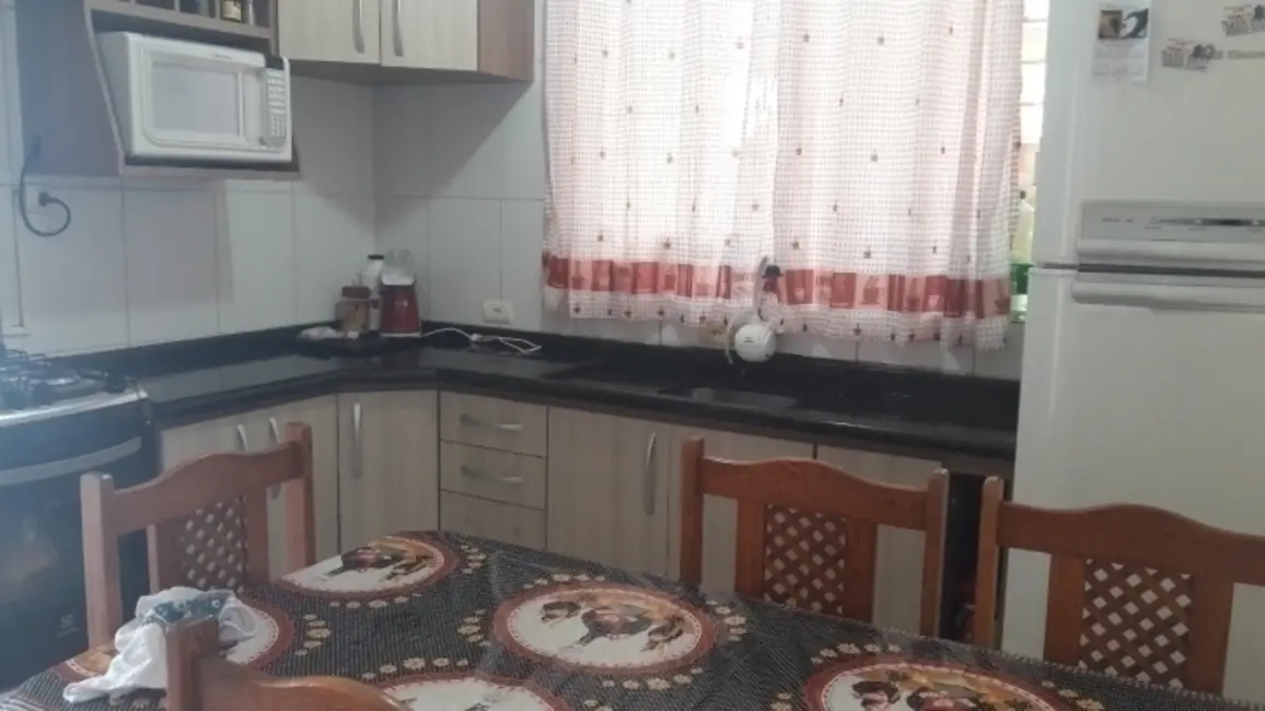 Casa com 3 quartos à venda, 180m2 em Parque São João, Paranagua - PR - imagem 4 Foto 4 de Casa com 3 quartos à venda, 180m2 em Parque São João, Paranagua - PR