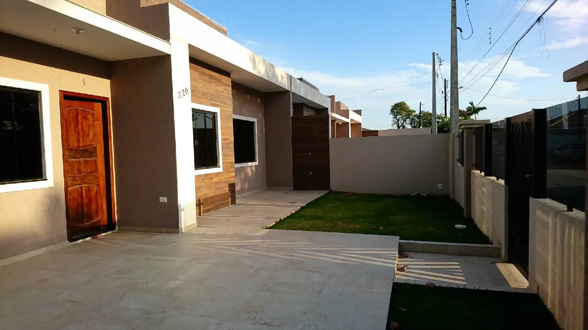 Foto 3 de Casa com 3 quartos à venda, 127m2 em Pontal Do Parana - PR