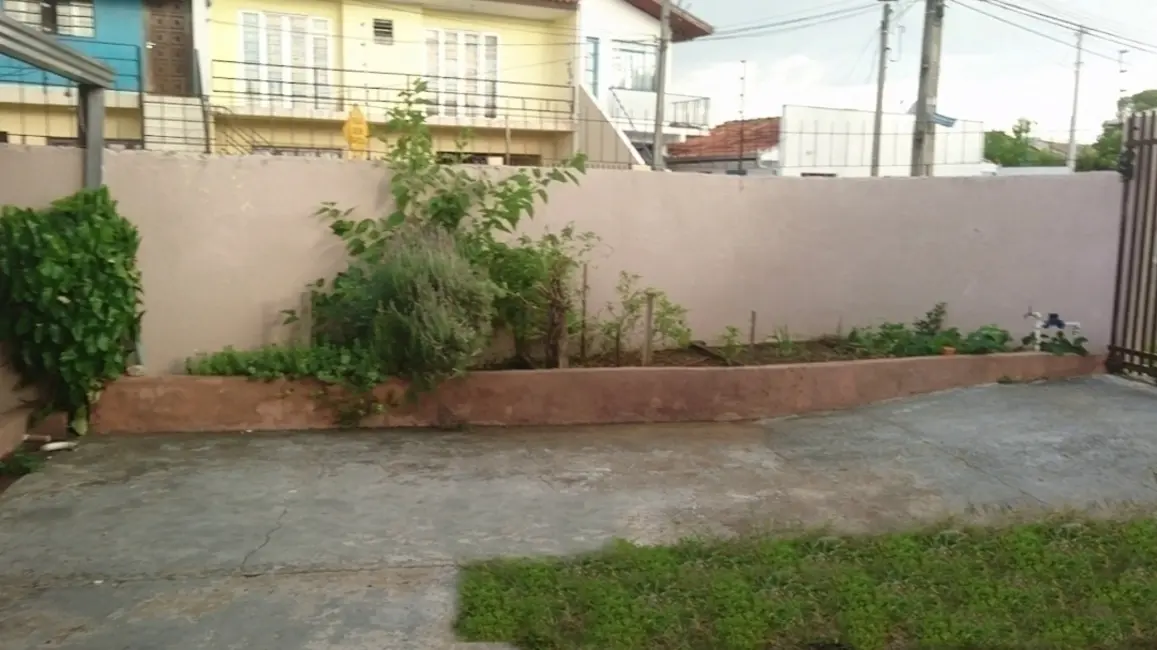 Casa com 2 quartos à venda, 150m2 em Capão da Imbuia, Curitiba - PR - imagem 8 Foto 8 de Casa com 2 quartos à venda, 150m2 em Capão da Imbuia, Curitiba - PR