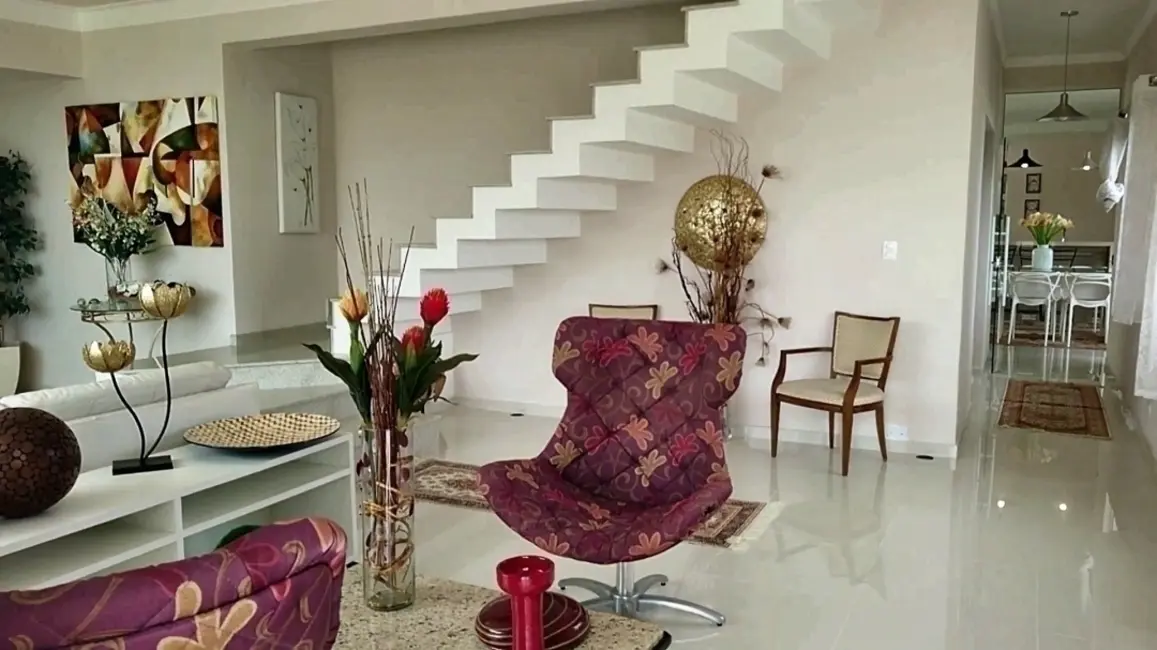 Foto 4 de Casa com 3 quartos à venda, 294m2 em Pontal Do Parana - PR