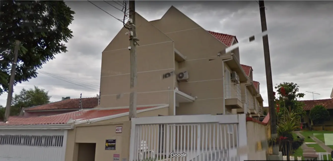 Casa com 3 quartos à venda, 197m2 em São Braz, Curitiba - PR - imagem 4 Foto 4 de Casa com 3 quartos à venda, 197m2 em São Braz, Curitiba - PR