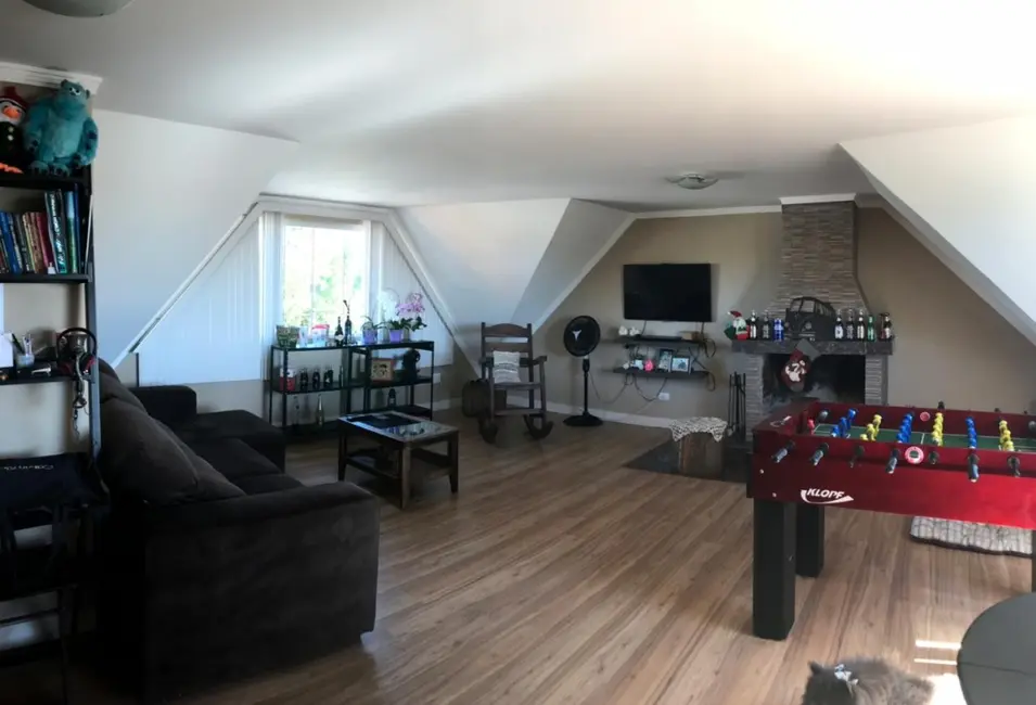 Casa com 3 quartos à venda, 197m2 em São Braz, Curitiba - PR - imagem 8 Foto 8 de Casa com 3 quartos à venda, 197m2 em São Braz, Curitiba - PR