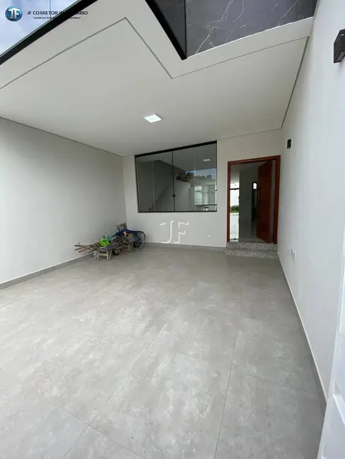 Foto 2 de Casa com 3 quartos à venda, 160m2 em Ipatinga - MG