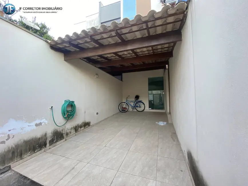 Foto 2 de Casa com 3 quartos à venda em Santana Do Paraiso - MG