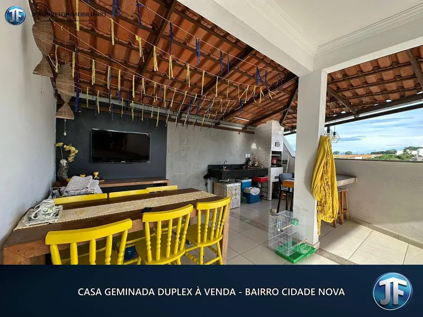 Foto 1 de Casa com 3 quartos à venda, 122m2 em Santana Do Paraiso - MG
