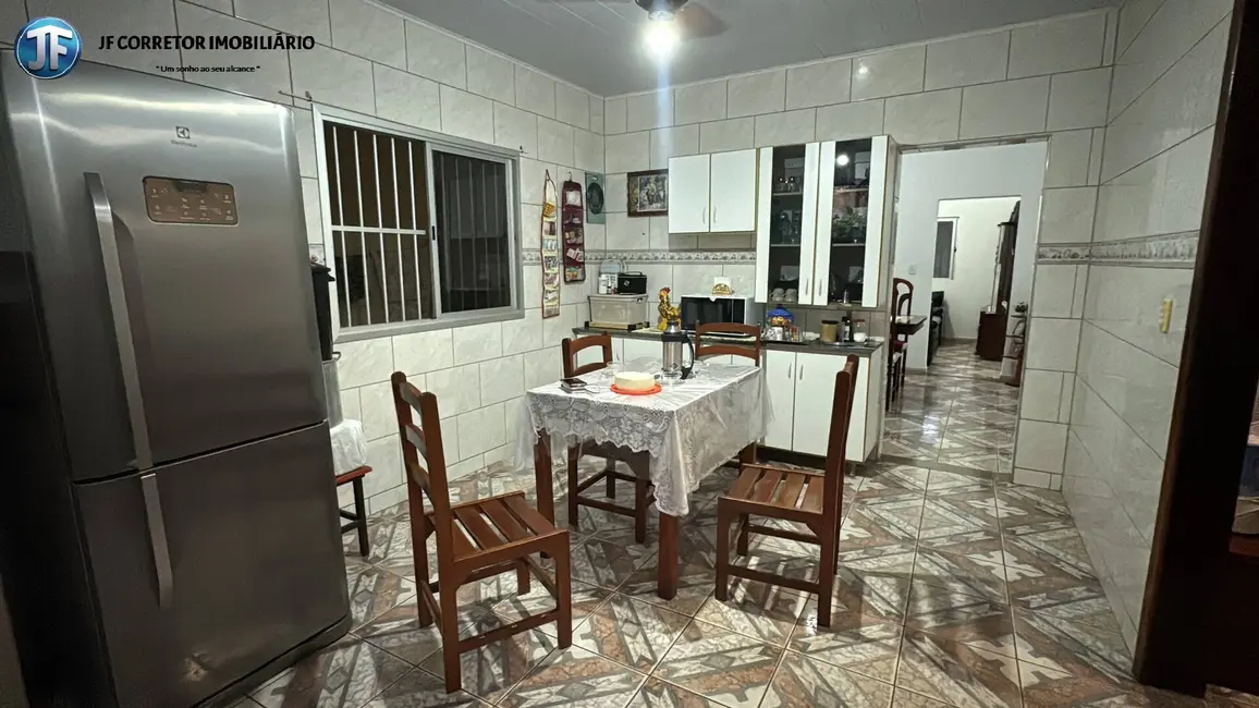 Casa com 3 quartos à venda, 266m2 em Limoeiro, Ipatinga - MG - imagem 6 Foto 6 de Casa com 3 quartos à venda, 266m2 em Limoeiro, Ipatinga - MG