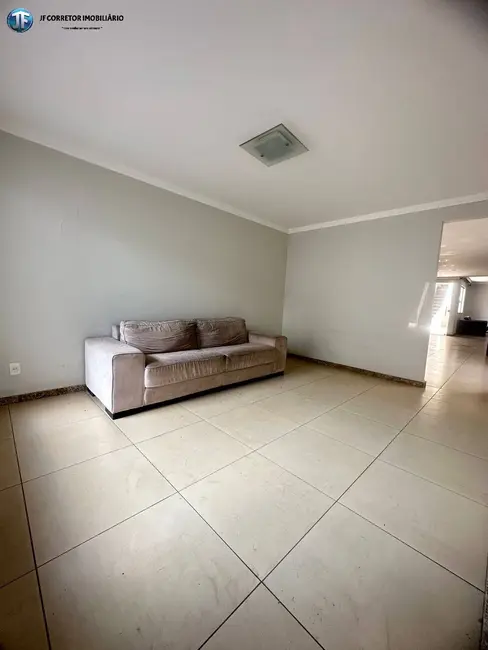 Foto 1 de Casa com 4 quartos à venda, 360m2 em Vila Celeste, Ipatinga - MG