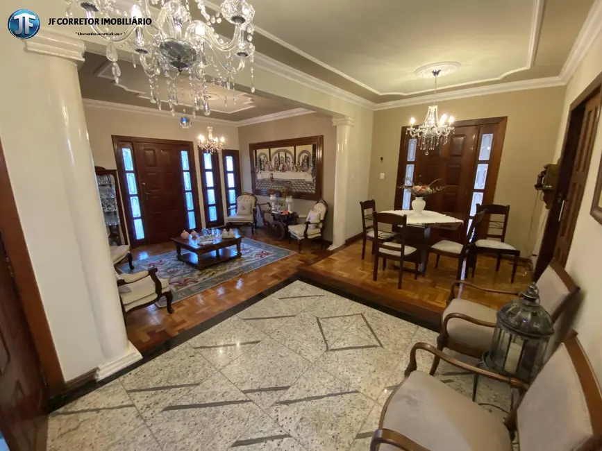 Casa com 3 quartos à venda, 319m2 em Das Águas, Ipatinga - MG - imagem 3 Foto 3 de Casa com 3 quartos à venda, 319m2 em Das Águas, Ipatinga - MG
