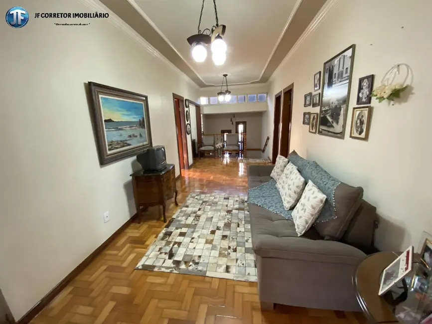 Casa com 3 quartos à venda, 319m2 em Das Águas, Ipatinga - MG - imagem 8 Foto 8 de Casa com 3 quartos à venda, 319m2 em Das Águas, Ipatinga - MG