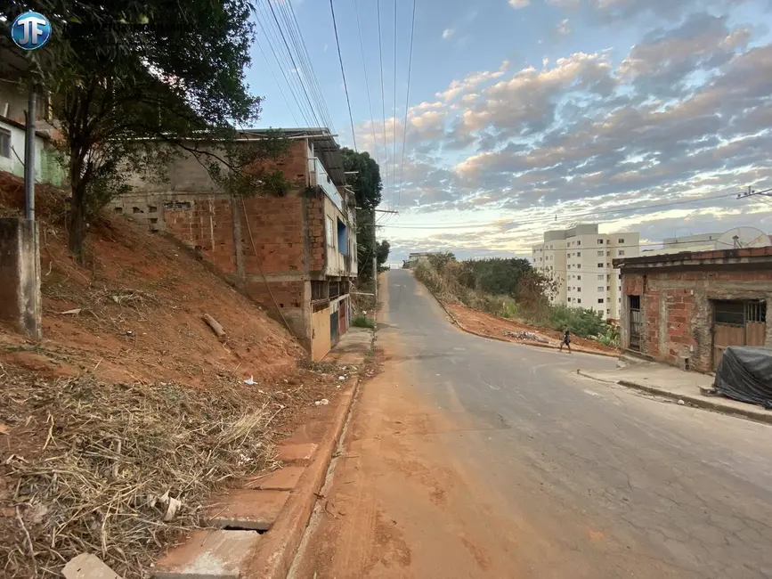Terreno / Lote à venda, 360m2 em Esperança, Ipatinga - MG - imagem 4 Foto 4 de Terreno / Lote à venda, 360m2 em Esperança, Ipatinga - MG