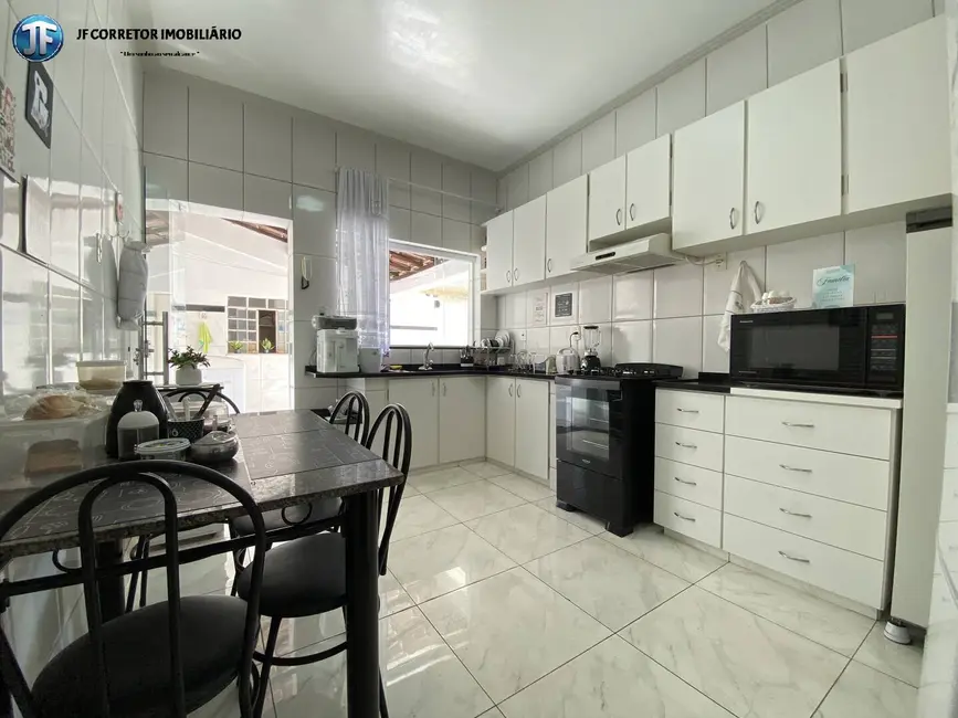 Casa com 3 quartos à venda, 208m2 em Imbaúbas, Ipatinga - MG - imagem 6 Foto 6 de Casa com 3 quartos à venda, 208m2 em Imbaúbas, Ipatinga - MG