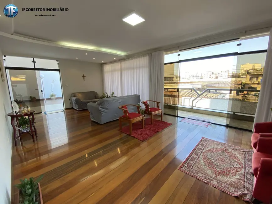 Casa com 4 quartos à venda, 360m2 em Iguaçu, Ipatinga - MG - imagem 5 Foto 5 de Casa com 4 quartos à venda, 360m2 em Iguaçu, Ipatinga - MG