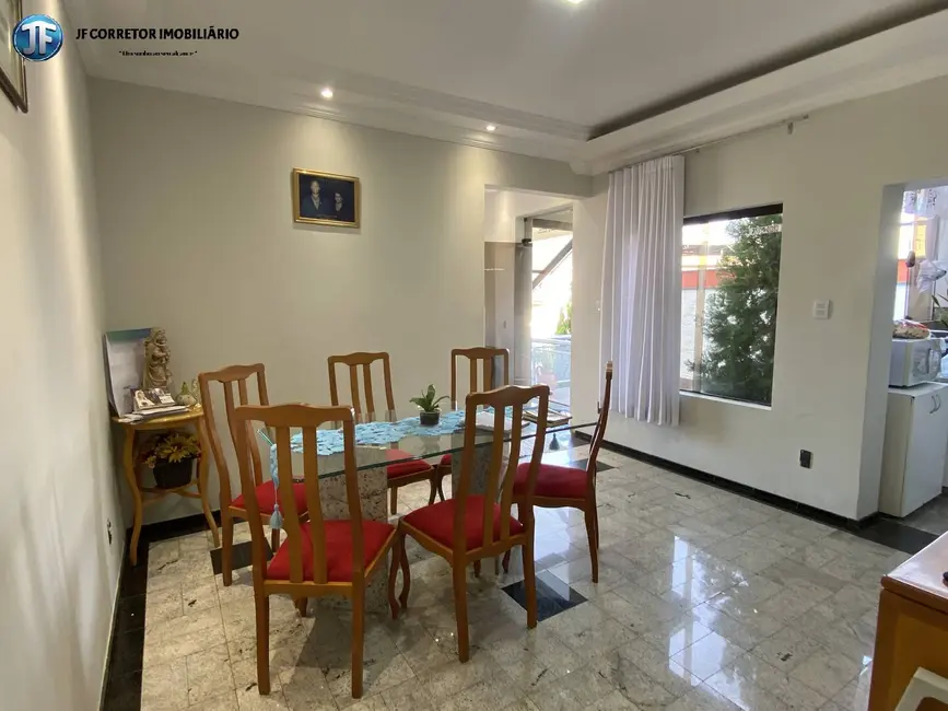 Casa com 4 quartos à venda, 360m2 em Iguaçu, Ipatinga - MG - imagem 8 Foto 8 de Casa com 4 quartos à venda, 360m2 em Iguaçu, Ipatinga - MG