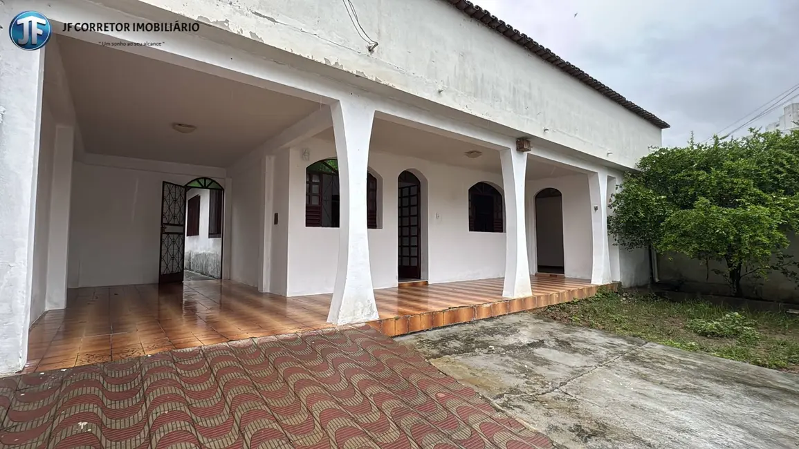 Foto 1 de Casa com 3 quartos à venda, 325m2 em Bom Retiro, Ipatinga - MG