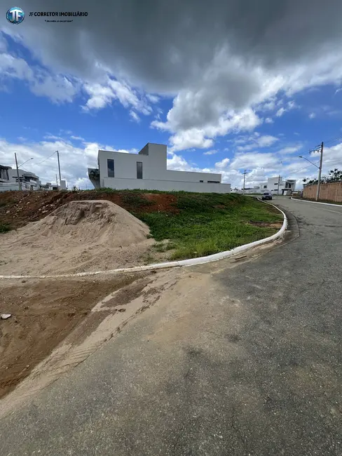 Foto 1 de Terreno / Lote à venda, 500m2 em Caratinga - MG