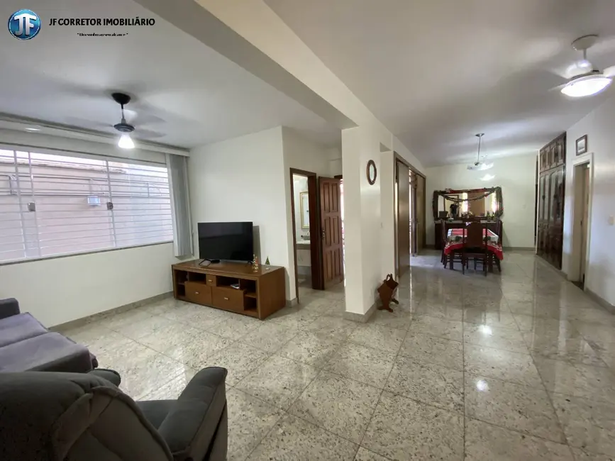 Casa com 4 quartos à venda, 250m2 em Castelo, Ipatinga - MG - imagem 5 Foto 5 de Casa com 4 quartos à venda, 250m2 em Castelo, Ipatinga - MG